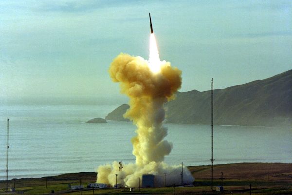 美军再次试射“民兵”-3洲际导弹 欲显示核威慑可靠性-精研拍拍网