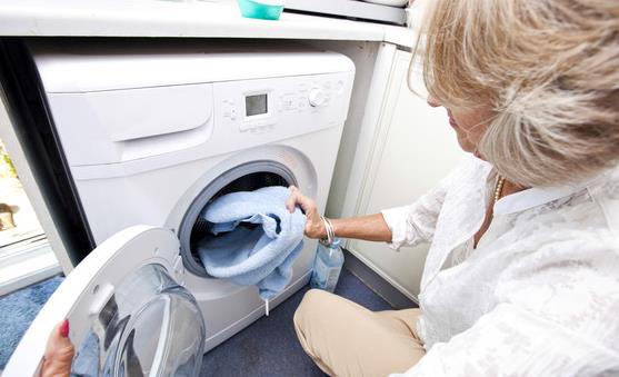使用洗衣机方式不当比没洗之前更脏 清洁洗衣机两步走-精研拍拍网