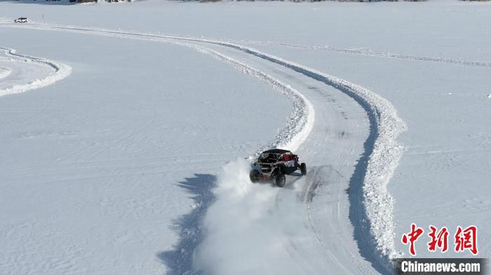 第18届中国·漠河国际冰雪汽车越野赛挥旗开赛-经验派
